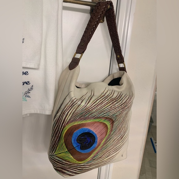 Elliott Lucca Handbags - Very Rare Find! Elliott Lucca Peacock Feather Design Cream Bag.  Arm Candy!